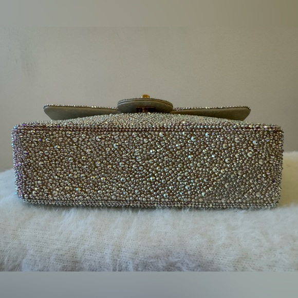 CUSTOM CRYSTAL CHANEL - Customization Service using Authentic Austrian Crystals - Picture 6 of 10